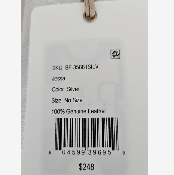 HOBO Jessa NWT in Silver - Picture 8 of 14